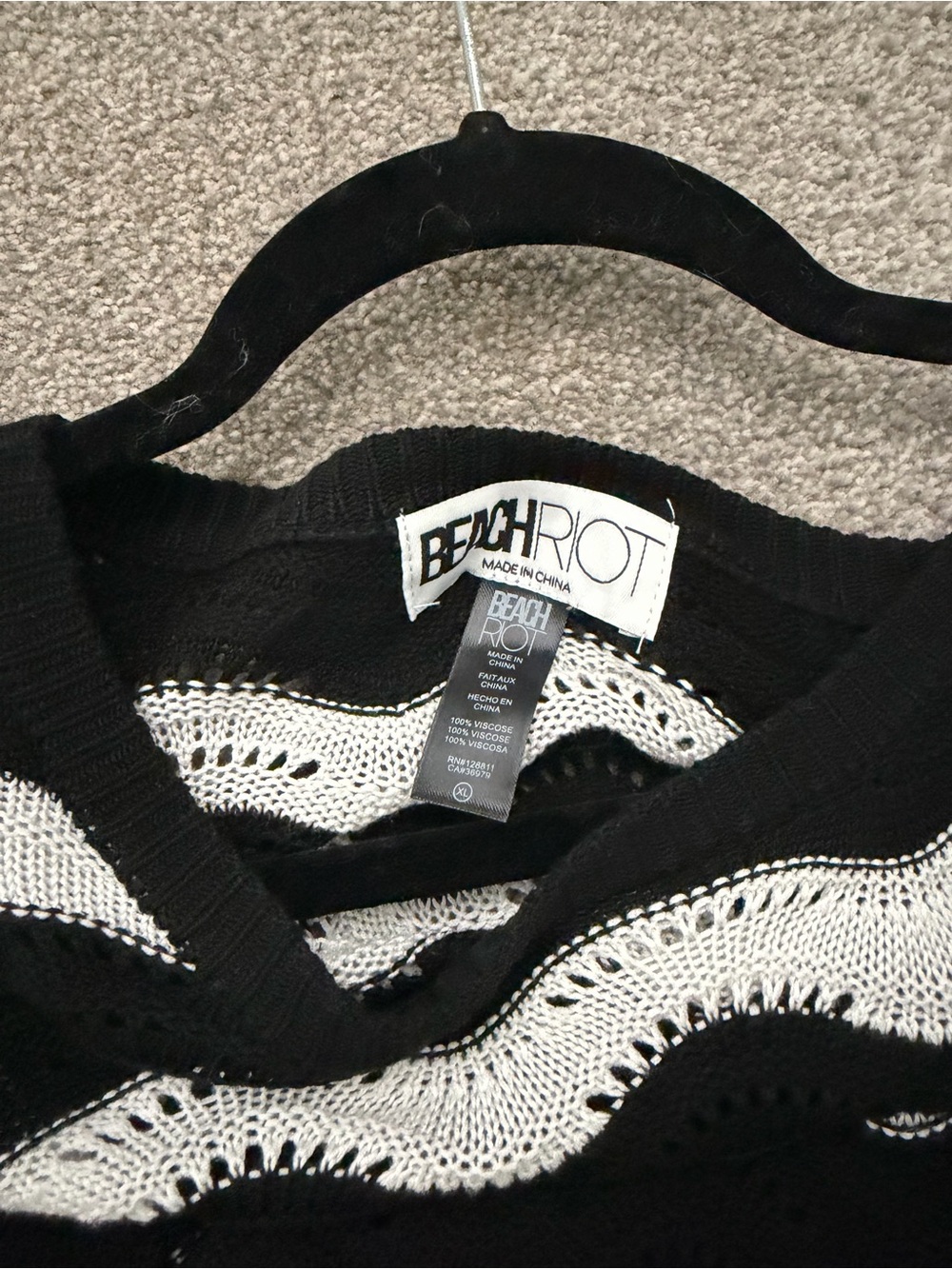 Beach Riot Black & White Wave Chevron Knit Sweater - Picture 3 of 4